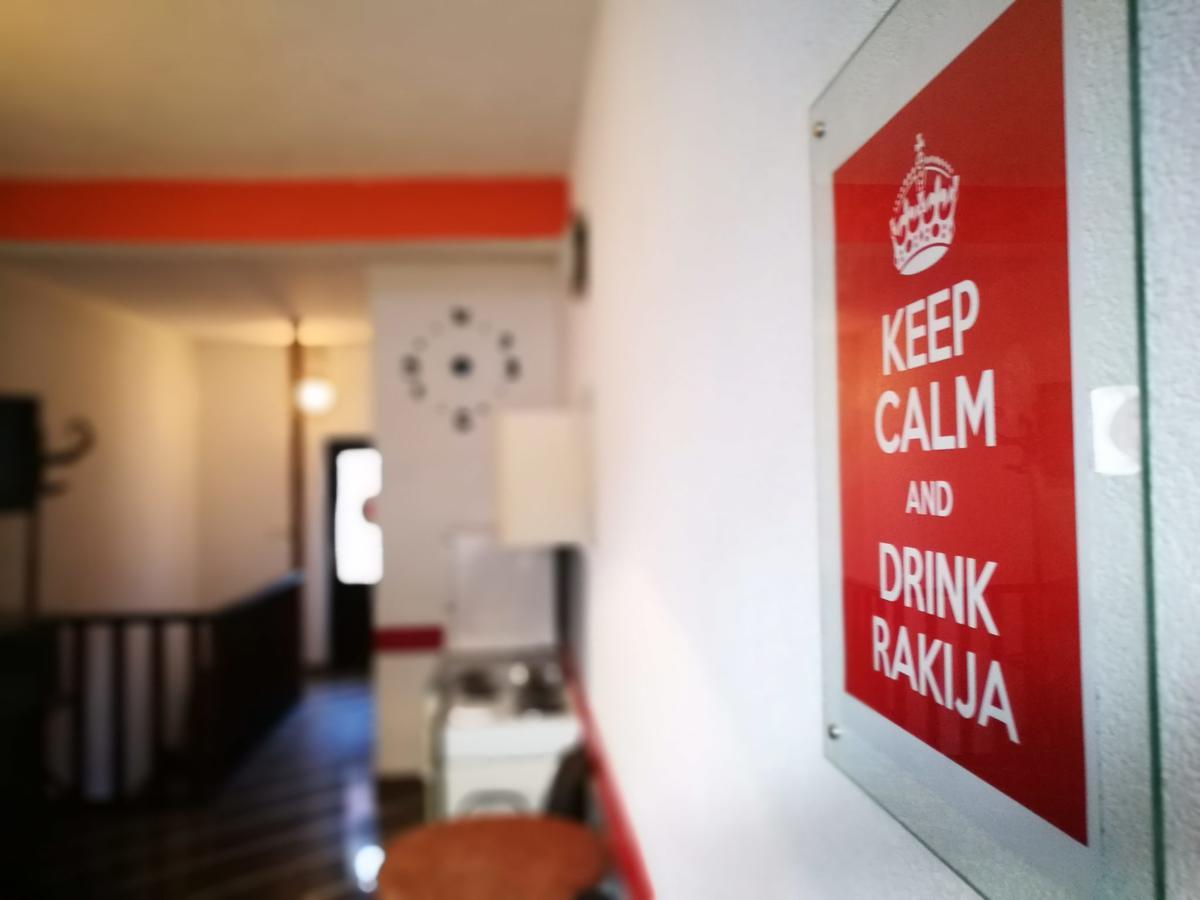 Balkaneros Hostel Mostar Bagian luar foto