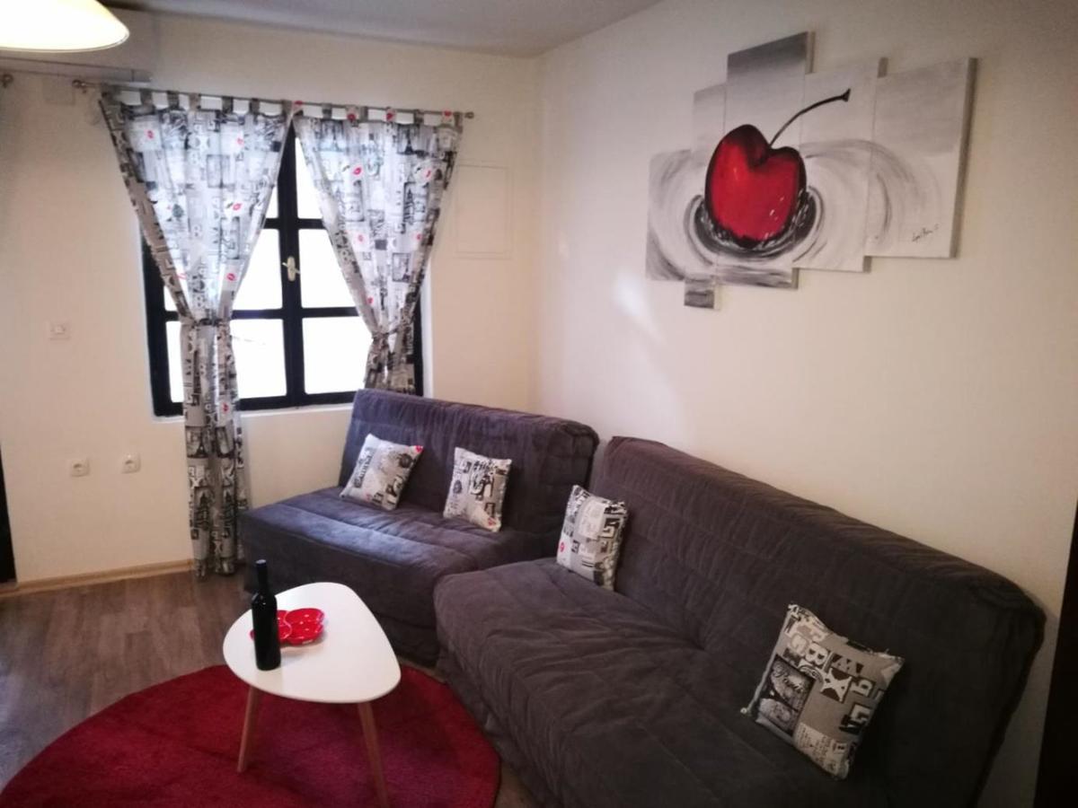 Balkaneros Hostel Mostar Bagian luar foto