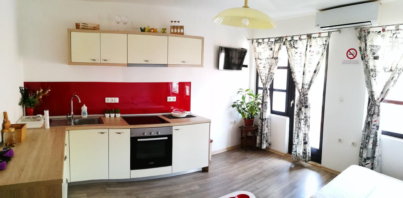 Balkaneros Hostel Mostar Bagian luar foto