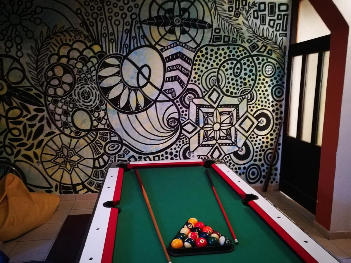 Balkaneros Hostel Mostar Bagian luar foto