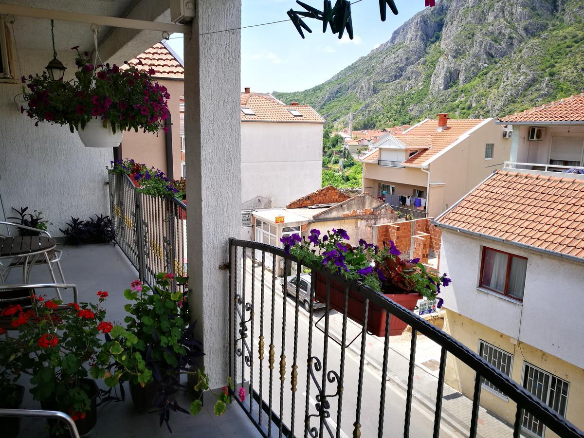 Balkaneros Hostel Mostar Bagian luar foto