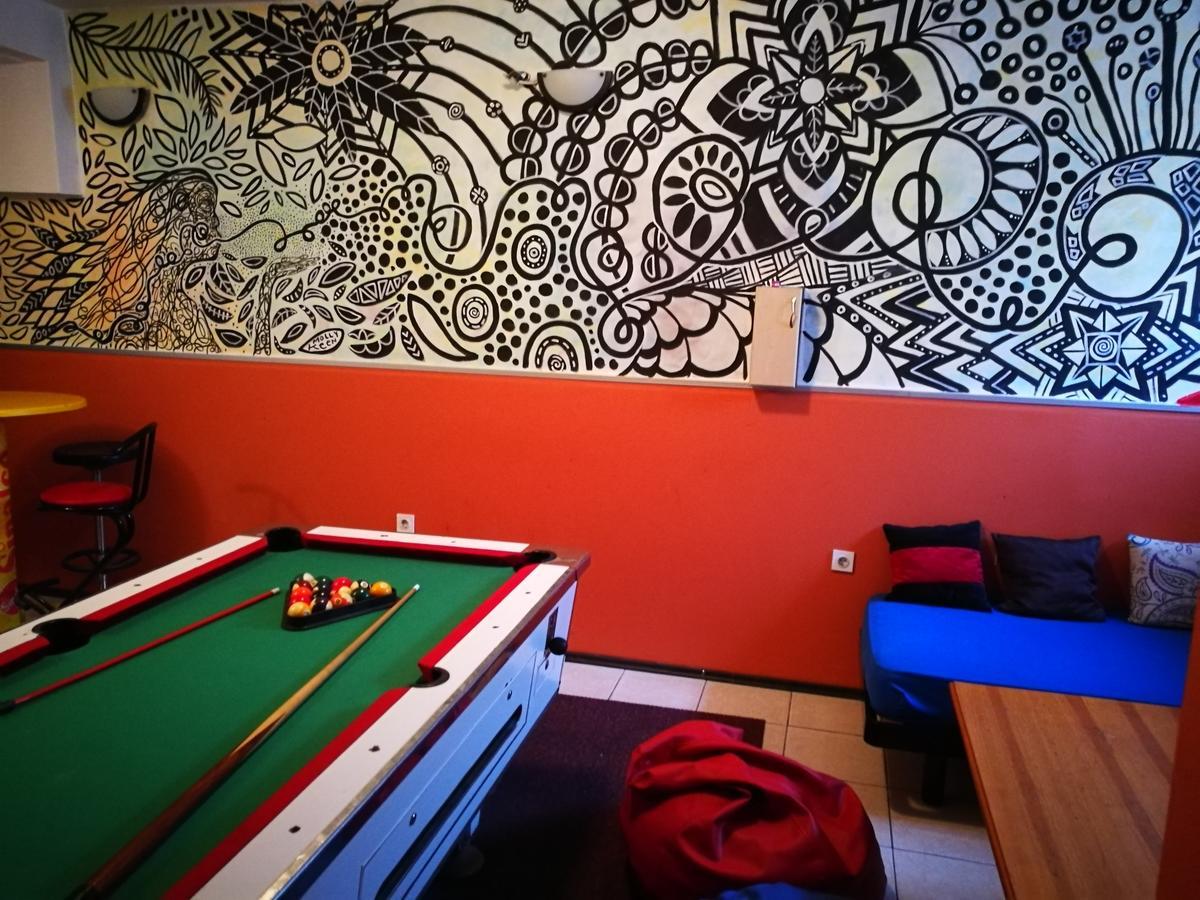 Balkaneros Hostel Mostar Bagian luar foto