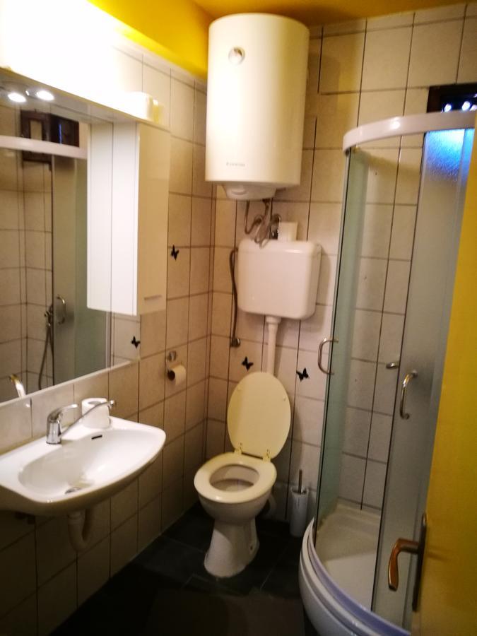 Balkaneros Hostel Mostar Bagian luar foto