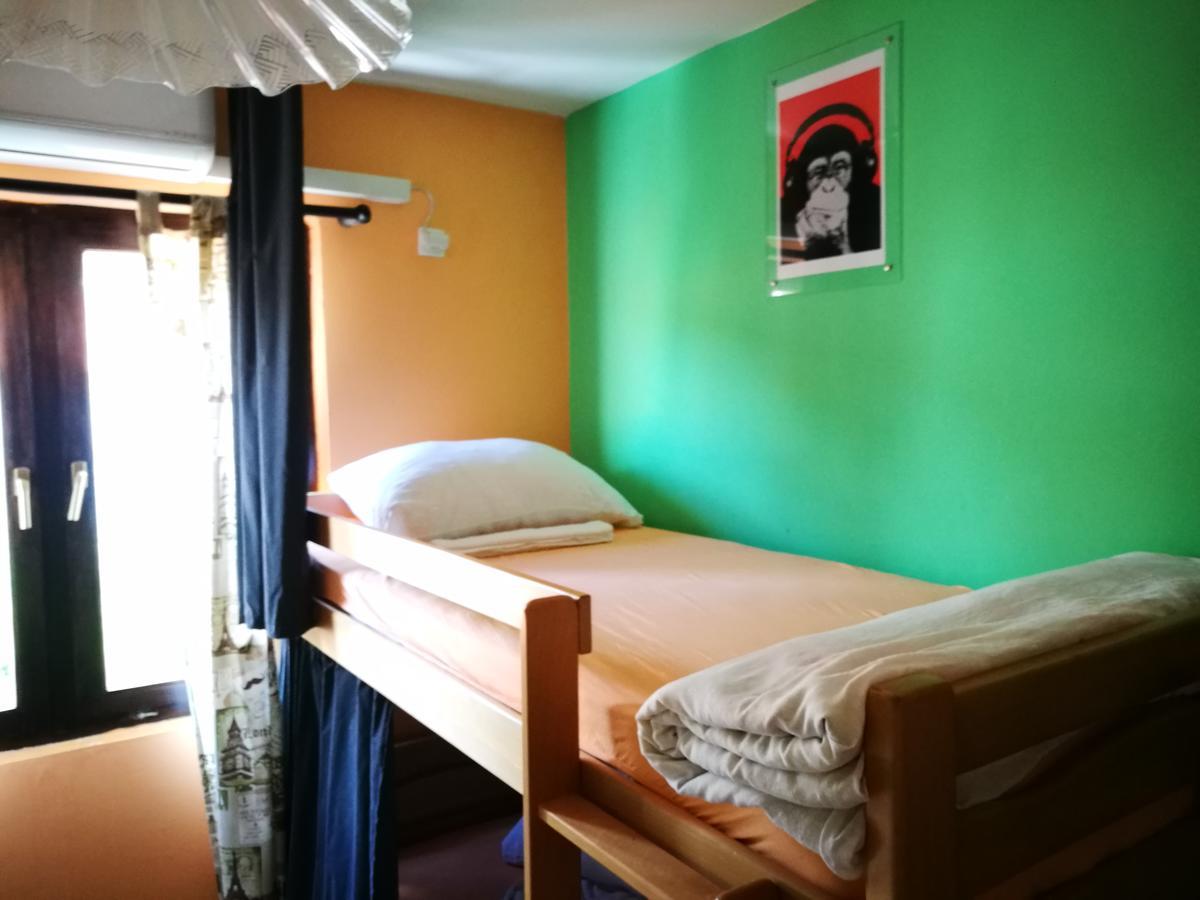 Balkaneros Hostel Mostar Bagian luar foto